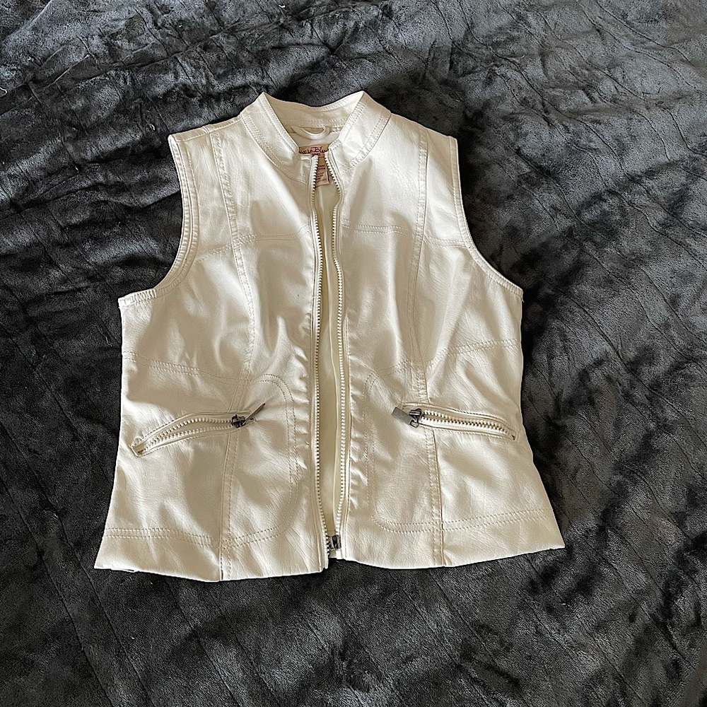 Women’s Faux Leather Vest Sz Medium